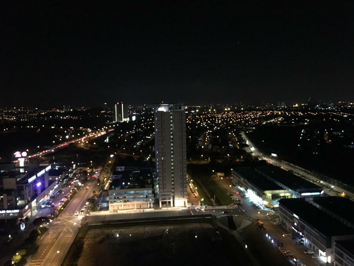 Pangsapuri Handshake Homestays @ Sky Peak Setia Tropika Johor Bahru