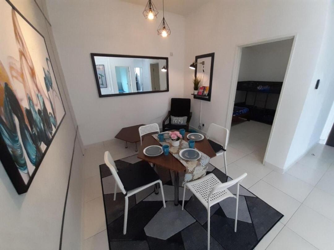 Pangsapuri Handshake Homestays @ Sky Peak Setia Tropika *